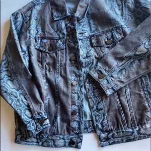 Never worn jean jacket.